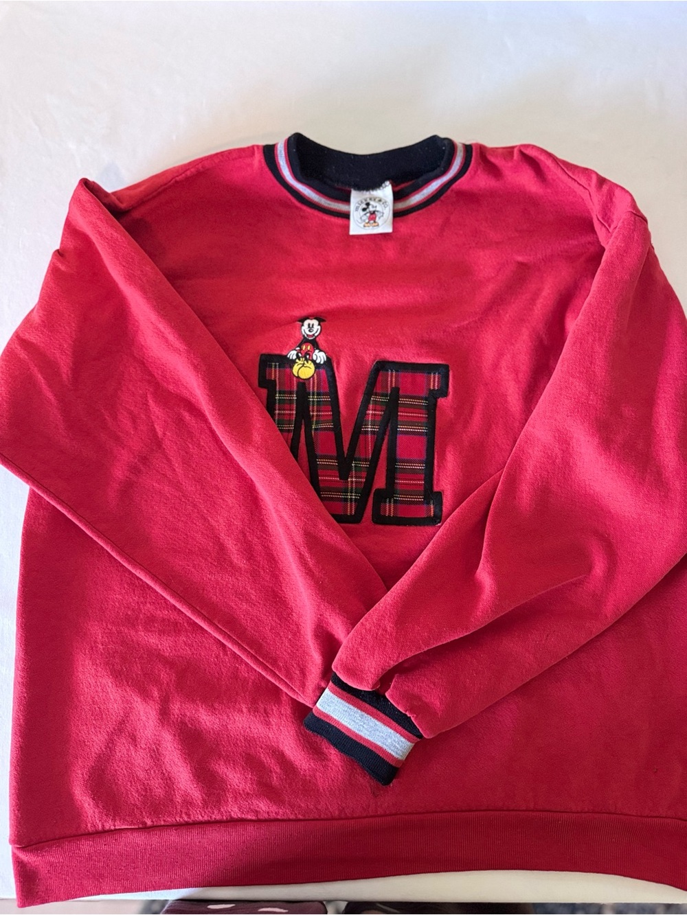 Mickey & Co Disney Mickey Mouse Adult Red Crewneck Sweatshirt Plaid Logo Vintage